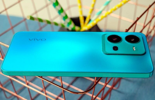 Обзор Vivo V25 5G: средний смартфон с хорошим дизайном и неплохими камерами