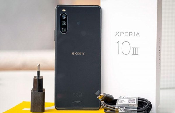 Обзор Sony Xperia 10 III компактного смартфона среднего уровня