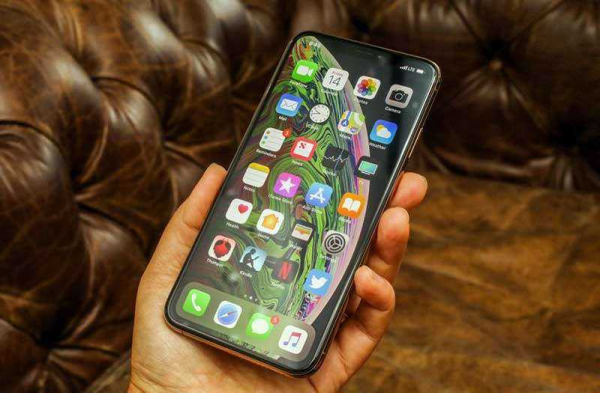 Первый обзор iPhone XS Max: флагман с эпическим экраном