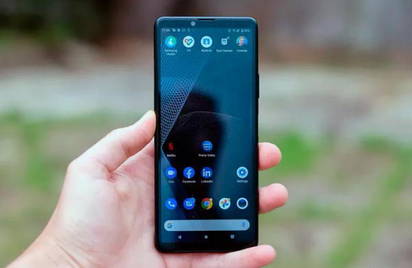 Обзор Sony Xperia 10 III компактного смартфона среднего уровня