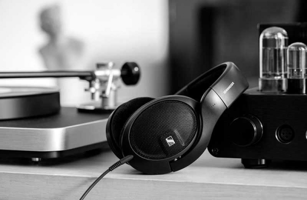 Обзор Sennheiser HD 560S: комфортных проводных наушников с качественным звуком