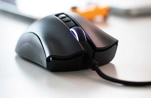 Обзор Razer DeathAdder V2: улучшенной популярной мышки