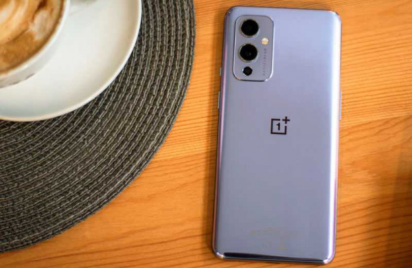 Обзор OnePlus 9: обновлённого почти флагманского смартфона