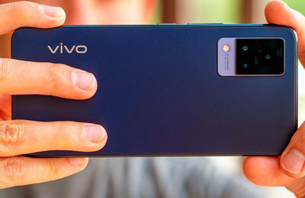 Обзор Vivo V21 5G: среднего смартфона для любителей селфи и Instagram