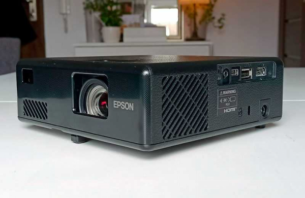 Обзор Epson EF-11 компактного лазерного Full HD-проектора