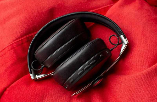 Обзор Sennheiser Momentum III: лучший звук в ритме потребностей